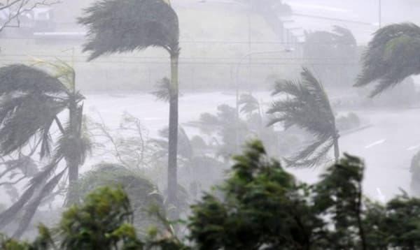 দক্ষিণে ঝোড়ো হাওয়া, রাজধানীতে নামবে বৃষ্টি