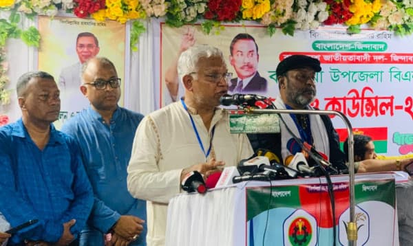 'যারা ধর্মের কথা বলেন, তাদের কথা বলার সময় ধর্ম ও কথার মধ্যে অমিল থাকে'
