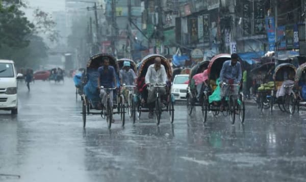 ঢাকায় হালকা বৃষ্টির আভাস, নদীবন্দরে ১ নম্বর সতর্ক সংকেত