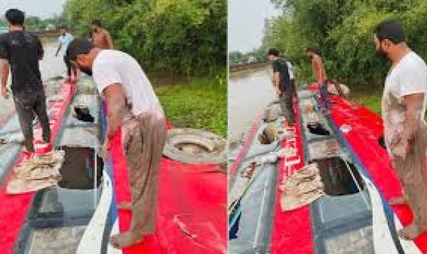 বাস খাদে পড়ে গণঅধিকার পরিষদের মুখপাত্র ফারুকসহ আহত ১২