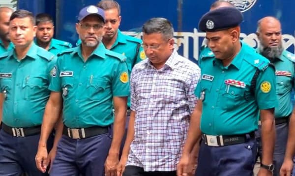গণহত্যার বিচার: সাবেক আইজিপিকে নিয়ে নতুন আইনি বিতর্ক