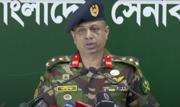 মব সৃষ্টি করে মুক্তিযোদ্ধাদের অপমান করা যাবে না: সেনাসদর
