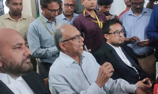 শেখ হাসিনাসহ ৩ জনের বিরুদ্ধে আজও সাক্ষ্য দেবেন মাহমুদুর রহমান