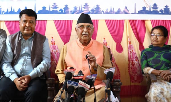 প্রকাশ্যে নেপালের ক্ষমতাচ্যুত প্রধানমন্ত্রী অলি