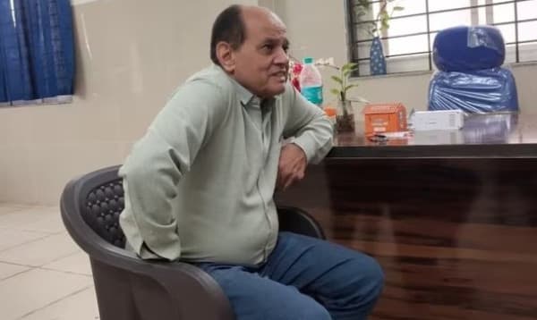 ভারতে ভেজাল কাশির সিরাপ খেয়ে শিশুমৃত্যুর ঘটনায় ডাক্তার গ্রেপ্তার
