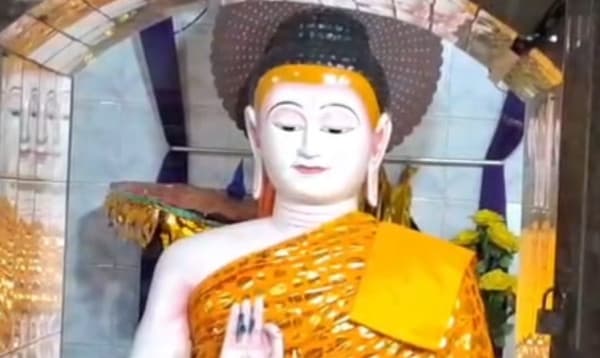 কক্সবাজারে প্রবারণা পূর্ণিমার নানা আয়োজনে ফিলিস্তিনসহ বিশ্বব্যাপী যুদ্ধ বন্ধের আহবান