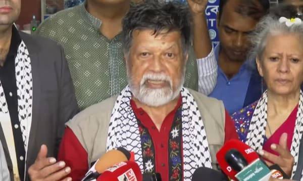 ইসরায়েলি সেনারা শহিদুল আলমের বাংলাদেশি পাসপোর্ট মাটিতে ছুড়ে ফেলেছিল: দেশে ফিরে ক্ষোভ প্রকাশ