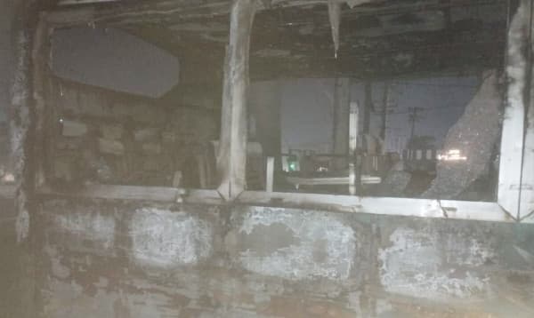 গাজীপুরে দাঁড়িয়ে থাকা বাসে আগুন দিয়েছে দুর্বৃত্তরা