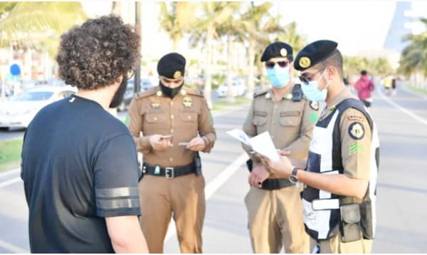 সৌদি আরবে এক সপ্তাহে ২২ হাজারের বেশি অবৈধ অভিবাসী গ্রেপ্তার