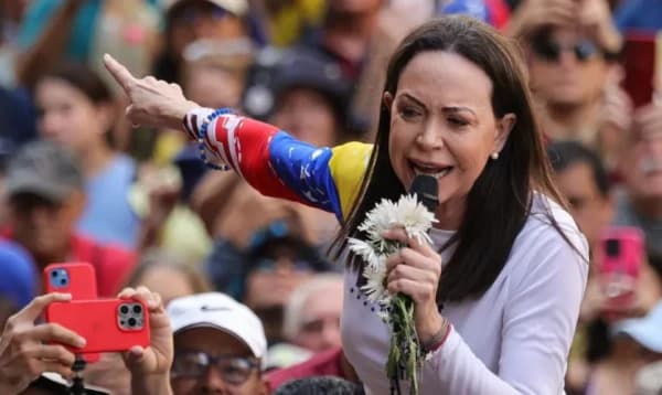 নোবেল পুরস্কার নিতে দেশ ছাড়লেই পলাতক বিবেচিত হবেন মাচাদো