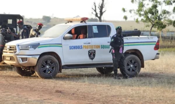 নাইজেরিয়ায় স্কুল থেকে আরও ২২৭ শিক্ষার্থী ও শিক্ষক অপহরণ