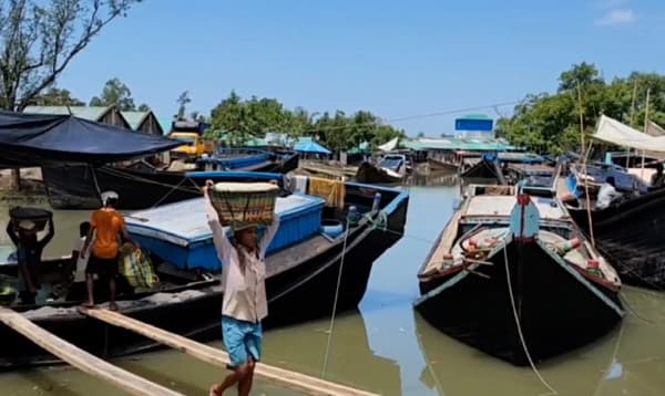 ন্যায্যমূল্য পাওয়া নিয়ে শঙ্কায় লবণ চাষে আগ্রহ হারাচ্ছেন চাষিরা