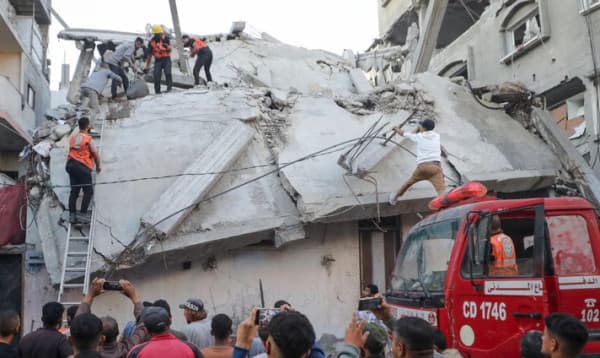 ইসরায়েলি বিমান হামলায় গাজায় অন্তত ২০ জন নিহত, আহত ৮০ এর বেশি