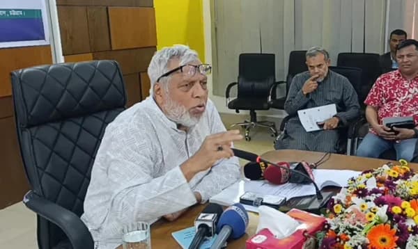 সড়কের চাপ কমাতে ২০ শতাংশ পরিবহন রেল ও নৌপথে নিয়ে আসতে হবে : ফাওজুল কবির