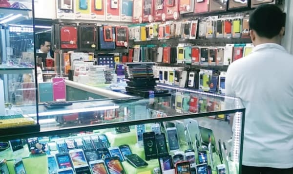 আজ সারা দেশে মোবাইল ফোনের দোকান বন্ধ