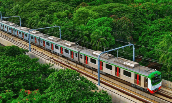 বিয়ারিং প্যাডের দুর্ঘটনার পর মেট্রোরেলের যাত্রী কমেছে দশ শতাংশ