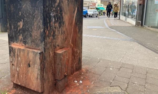 লন্ডনে পানের পিক ফেললেই জরিমানা, ‘নোংরামি’ ঠেকাতে কঠোর সিদ্ধান্ত