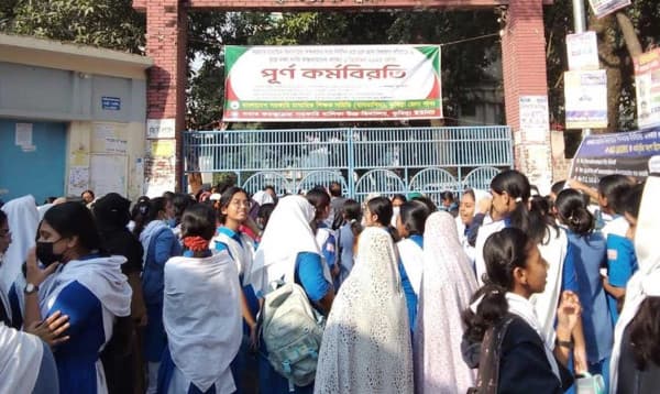 মাধ্যমিক শিক্ষকদের কর্মবিরতি স্থগিত, আজ থেকে বার্ষিক পরীক্ষা