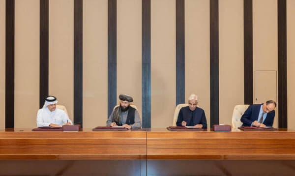 সৌদি আরবে নতুন করে শান্তি আলোচনা শুরু করেছে পাকিস্তান ও আফগানিস্তান