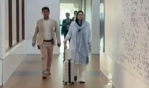 ঢাকায় পৌঁছেছেন জোবাইদা রহমান, সরাসরি যাবেন এভারকেয়ারে