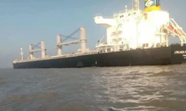 আমেরিকা থেকে চট্টগ্রাম বন্দরে এলো ৬০ হাজার ৯৫০ মেট্রিক টন গম