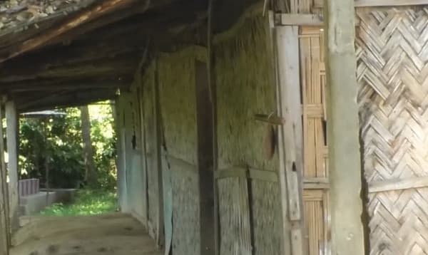 চট্টগ্রামের লোহাগাড়ায় ঝুঁকিপূর্ণ ভবনে চলছে ৩ শতাধিক শিক্ষার্থীর ক্লাস