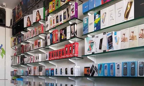 আজ থেকে সারাদেশে অনির্দিষ্টকালের জন্য মোবাইল দোকান বন্ধ