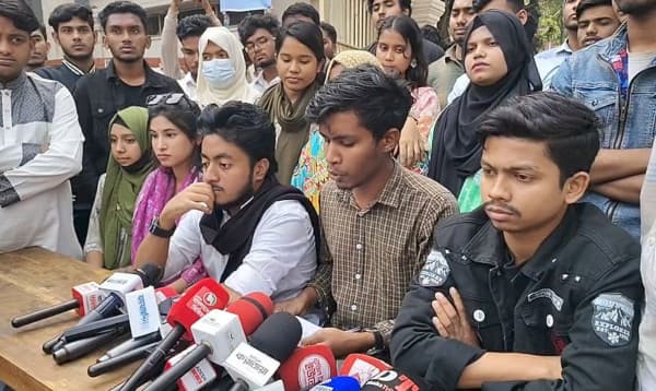 সাত কলেজ শিক্ষার্থীদের আন্দোলন স্থগিত, ২৫ ডিসেম্বর পর্যন্ত আল্টিমেটাম