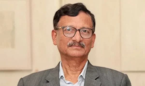 শেখ হাসিনাকে ফেরত পাঠাতে ভারতকে রাজি হতে হবে: পররাষ্ট্র উপদেষ্টা