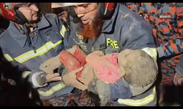 ৩২ ঘন্টা পর গর্ত থেকে উদ্ধার হলেও বাঁচানো গেল না শিশু সাজিদকে