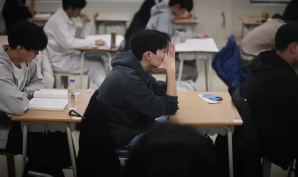 ইংরেজি প্রশ্ন কঠিন হওয়ায় দ. কোরিয়ায় কলেজ ভর্তি পরীক্ষা পরিচালকের পদত্যাগ