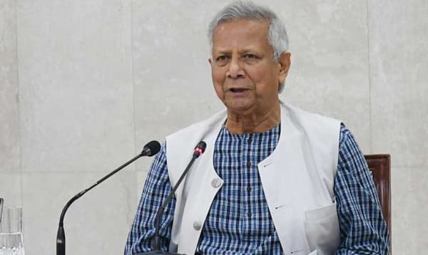 হাদির ভাইয়ের সঙ্গে প্রধান উপদেষ্টার ফোনালাপ, সর্বোচ্চ সহযোগিতার আশ্বাস