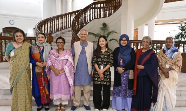 রোকেয়া পদকজয়ীদের প্রধান উপদেষ্টার সংবর্ধনা