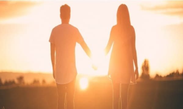প্রথম দেখায় সত্যিই কি প্রেম হয়?