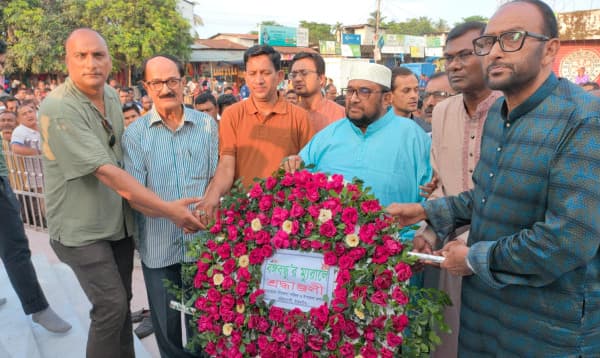 ঠাকুরগাঁওয়ে বঙ্গবন্ধুর ম্যুরাল  উদ্বোধন