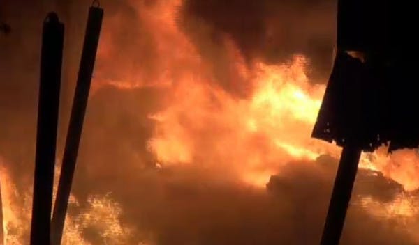 Tongi fire burns at least 30 houses
